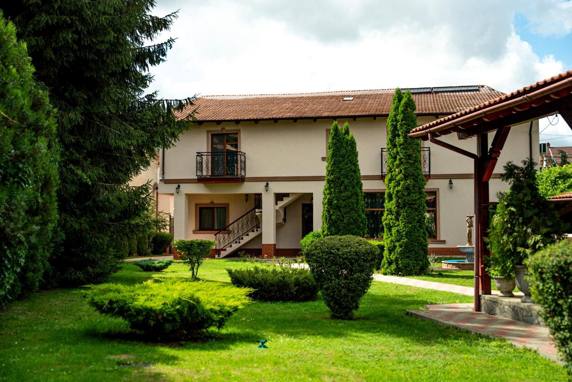 Bed and Breakfast Boutique Marlen Ghimbav Zewnętrze zdjęcie