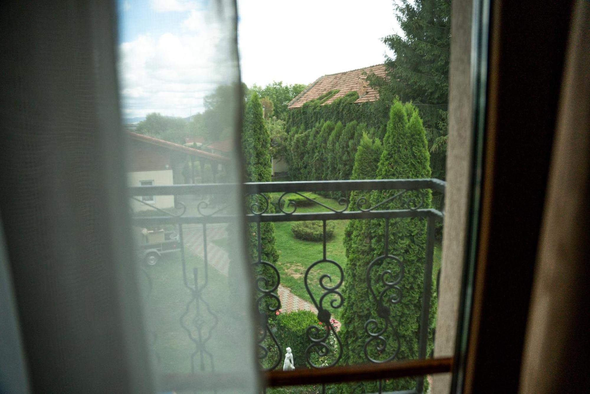 Bed and Breakfast Boutique Marlen Ghimbav Zewnętrze zdjęcie