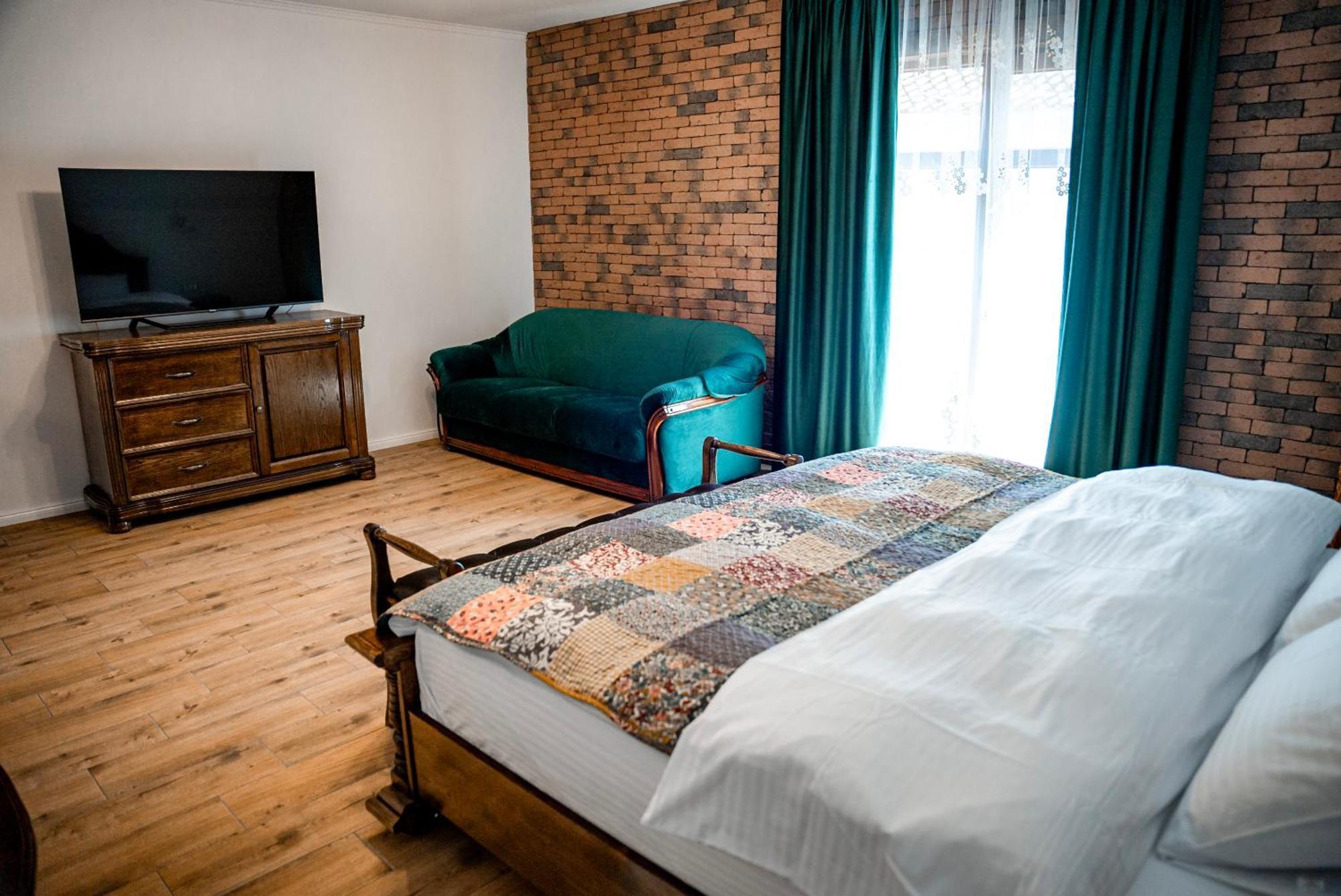 Bed and Breakfast Boutique Marlen Ghimbav Zewnętrze zdjęcie