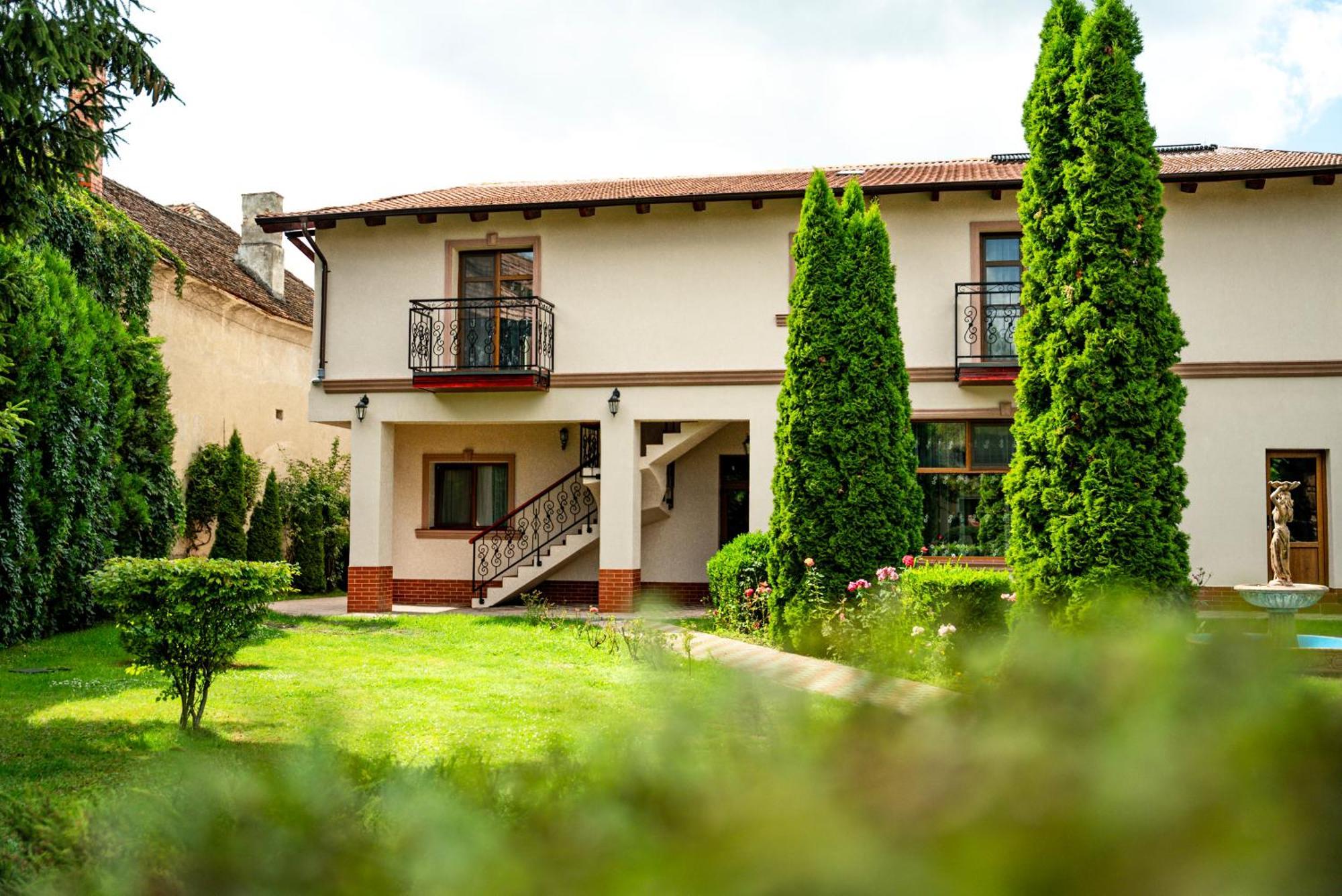 Bed and Breakfast Boutique Marlen Ghimbav Zewnętrze zdjęcie
