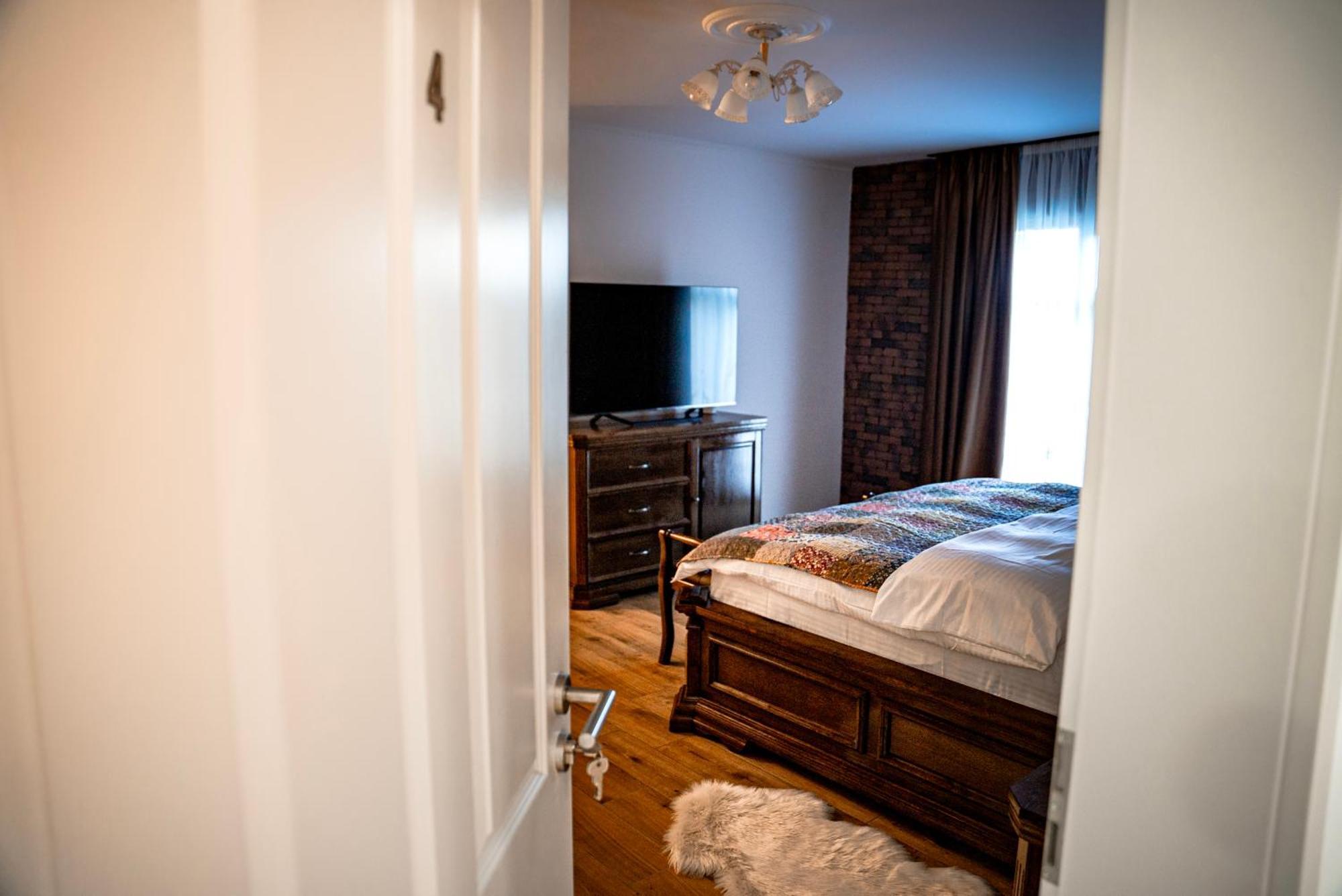 Bed and Breakfast Boutique Marlen Ghimbav Zewnętrze zdjęcie