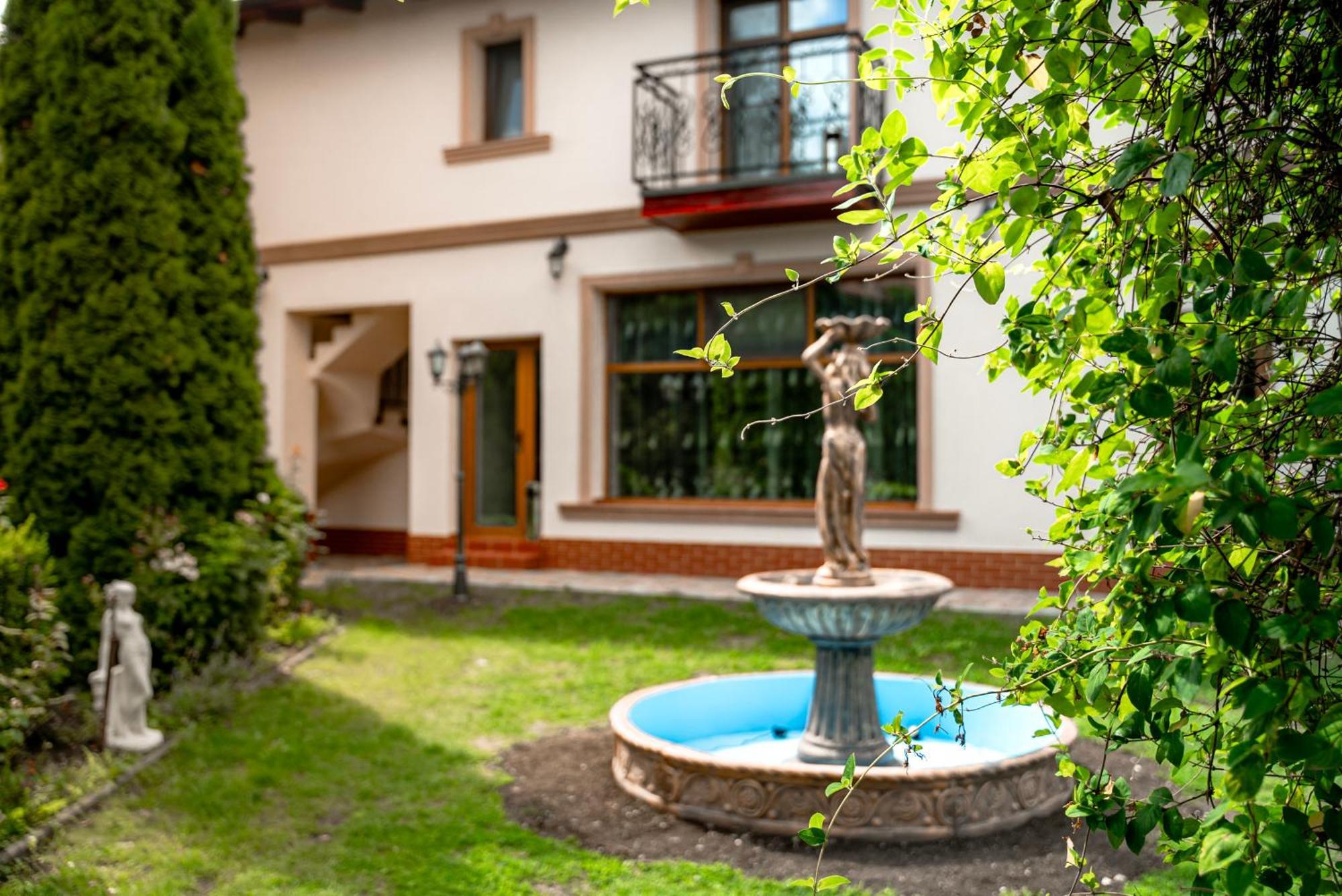 Bed and Breakfast Boutique Marlen Ghimbav Zewnętrze zdjęcie