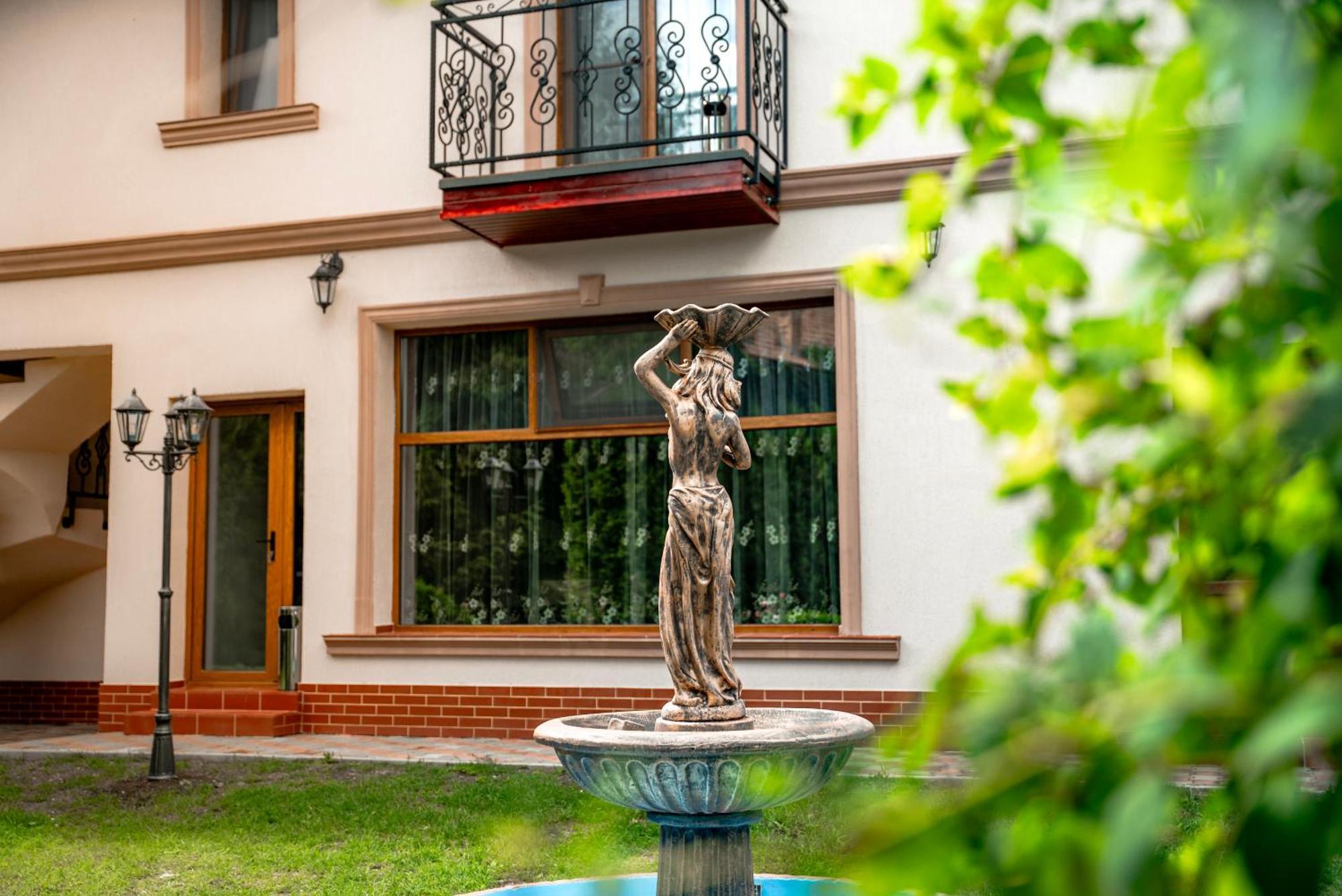 Bed and Breakfast Boutique Marlen Ghimbav Zewnętrze zdjęcie