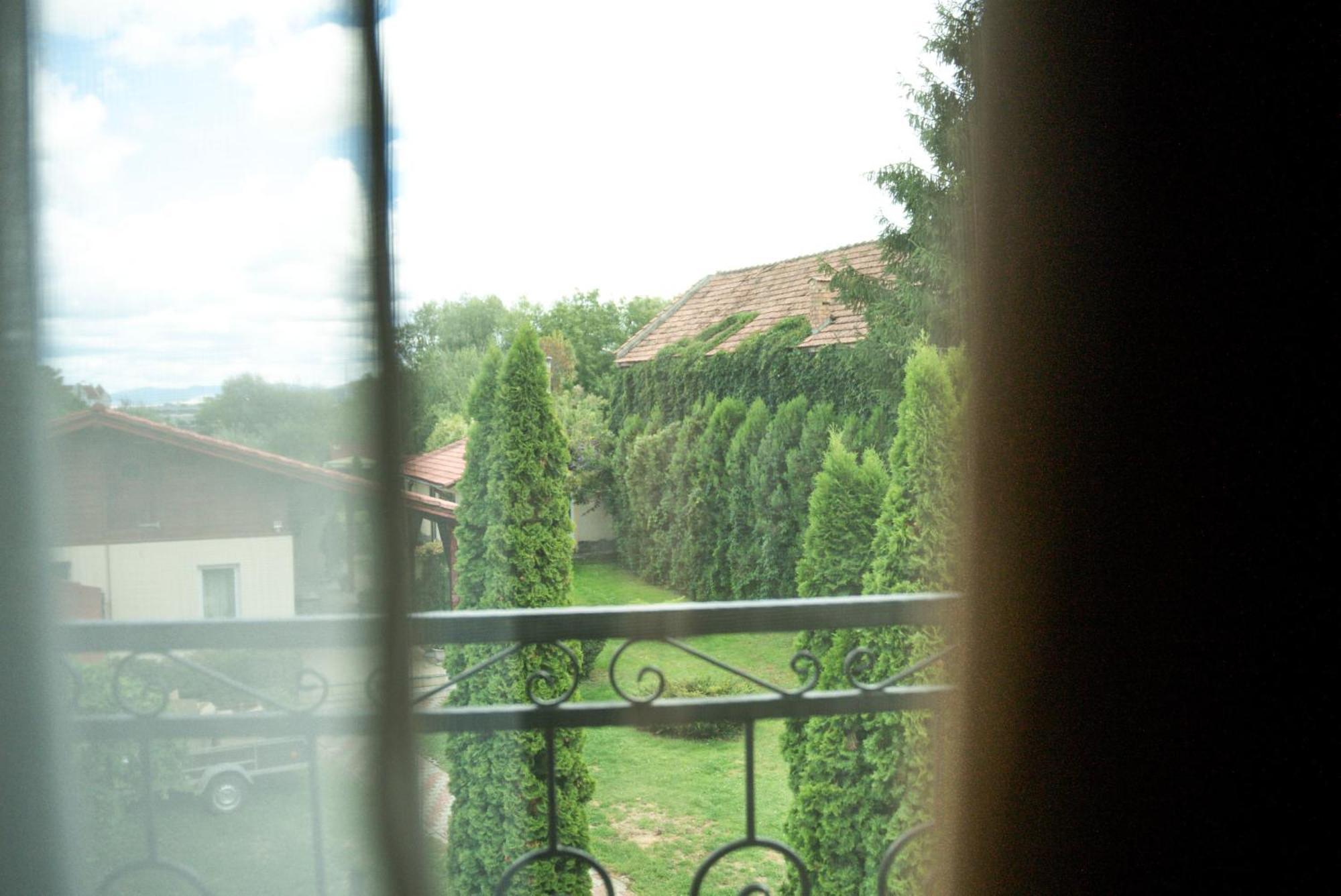 Bed and Breakfast Boutique Marlen Ghimbav Zewnętrze zdjęcie